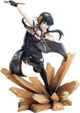 Load image into Gallery viewer, Spy x Family Yor Forger Thorn Princess Luminasta Statue
