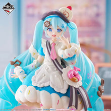 Load image into Gallery viewer, Vocaloid Snow Miku 2026 Ichibansho Statue
