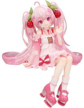 Load image into Gallery viewer, Vocaloid Sakura Miku 2025 ver Noodle Stopper Figure

